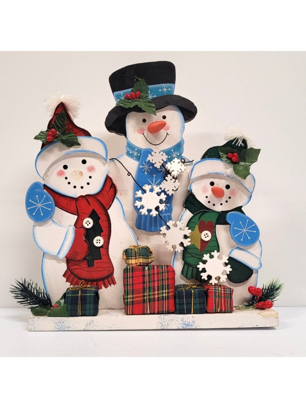 Wooden Painted Folk Art 3 Snowman Family Farmhouse Decor KMart Defect